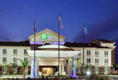 Hotel HOLIDAY INN EXPRESS & SUITES DINUBA WEST