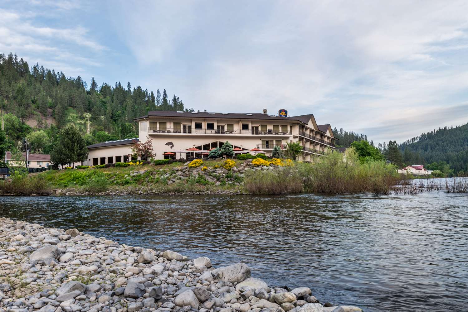 Hotel BEST WESTERN LODGE AT RIVER'S EDGE