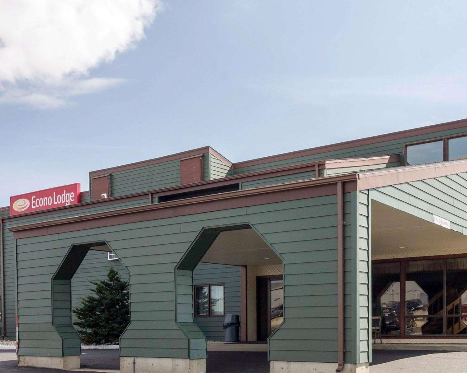 Hotel ECONO LODGE WATERTOWN