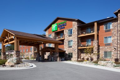 Hotel HOLIDAY INN EXPRESS & SUITES CUSTER