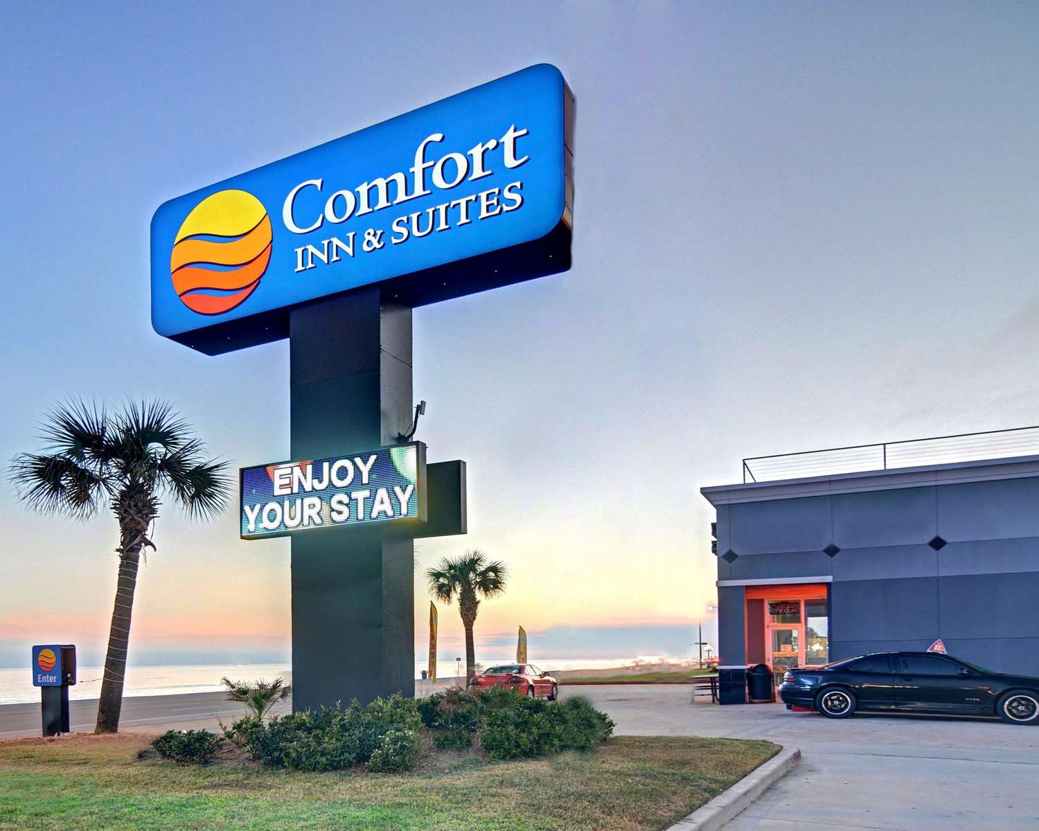 Hotel COMFORT INN & SUITES BEACHFRONT