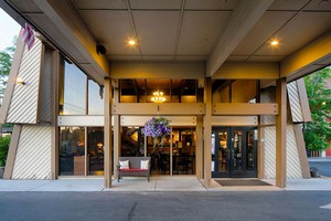 Hotel RED LION INN & SUITES BEND