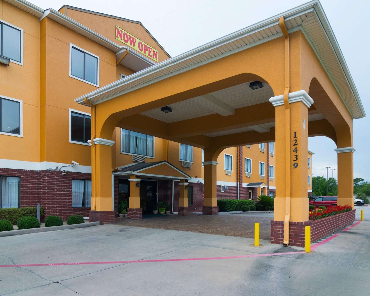 Hotel QUALITY INN & SUITES HWY 290 - BROOKHOLLOW