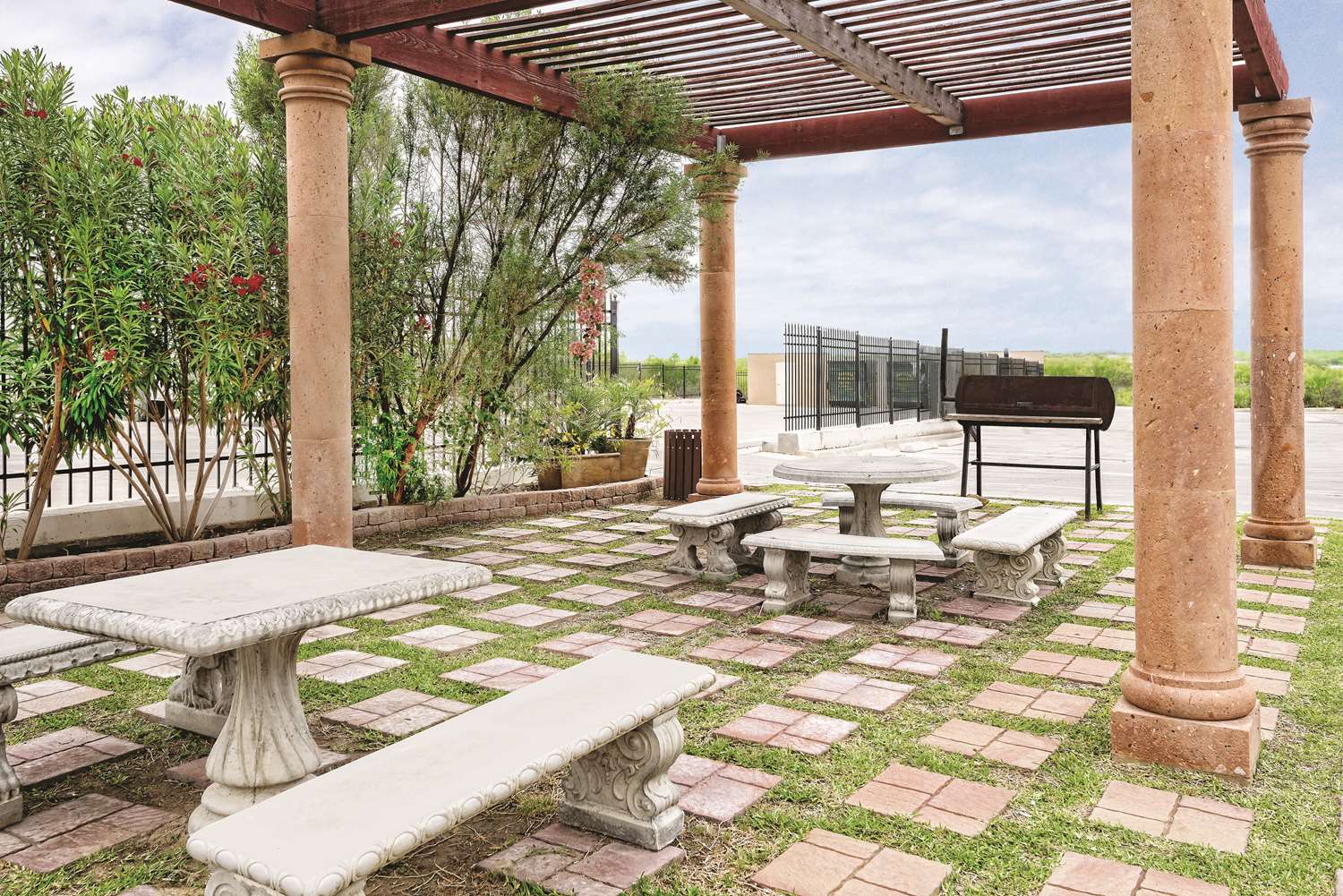 Hotel LA QUINTA INN & SUITES LAREDO AIRPORT