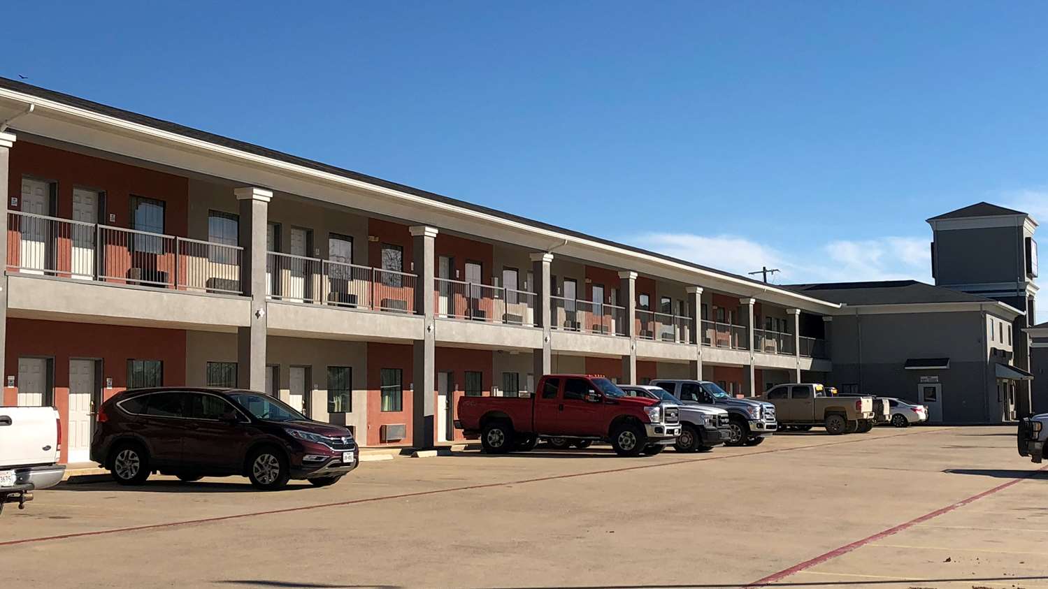 Hotel EXECUTIVE INN & SUITES JOAQUIN