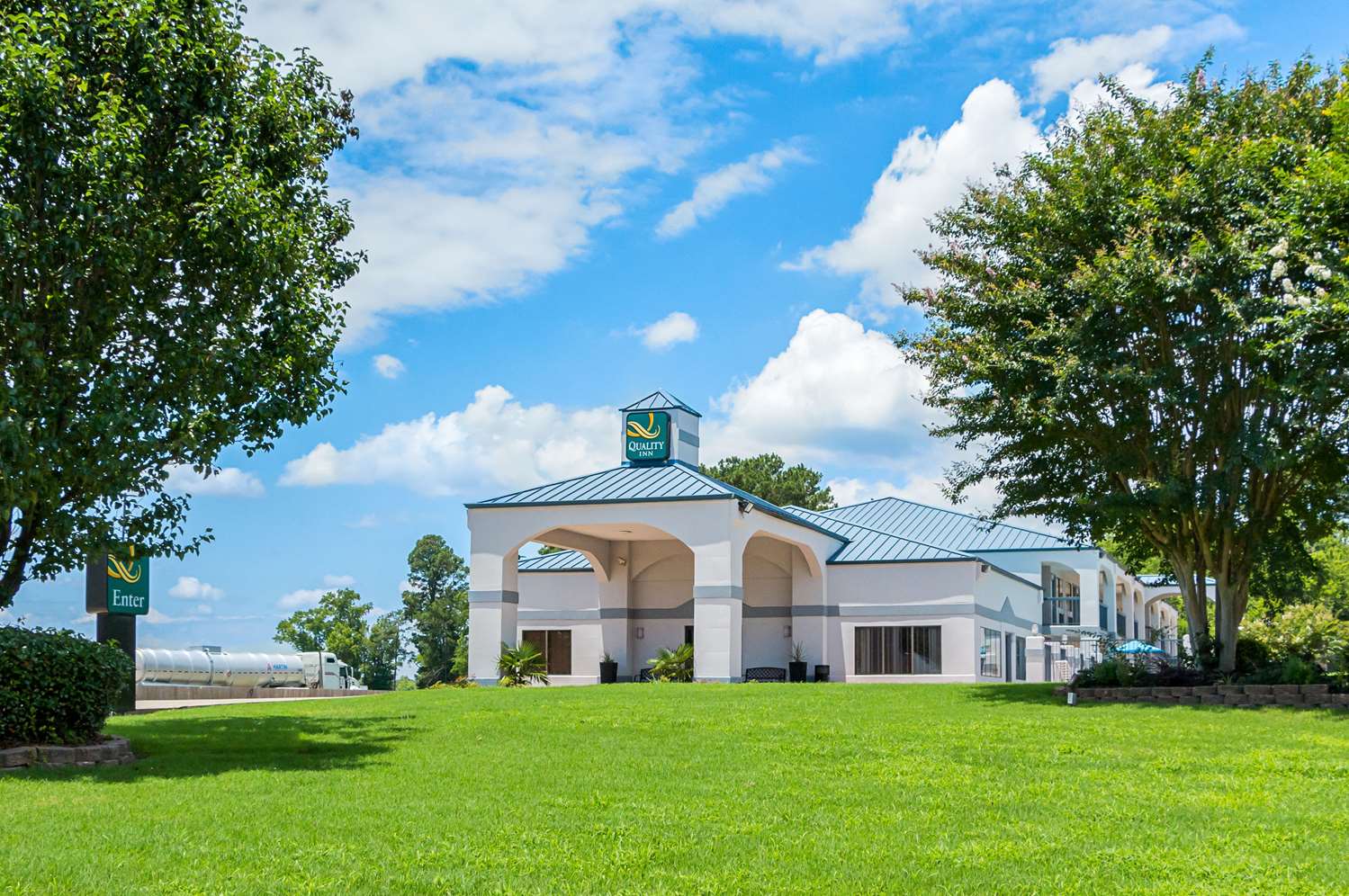 Hotel QUALITY INN CARTHAGE
