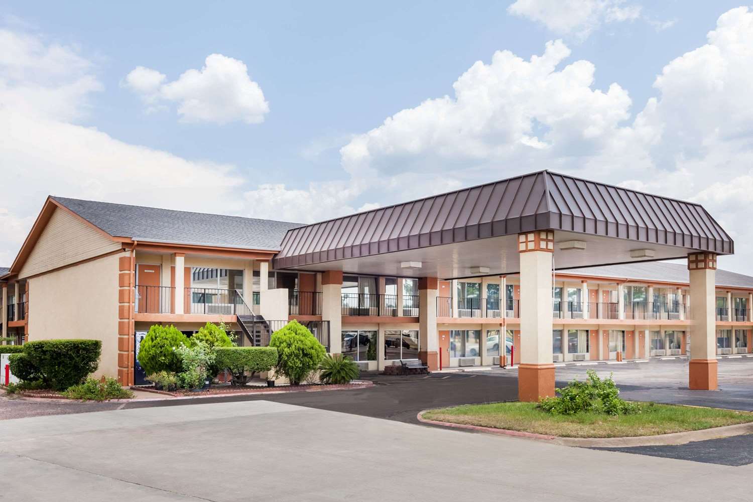 Hotel SUPER 8 LONGVIEW/I-20
