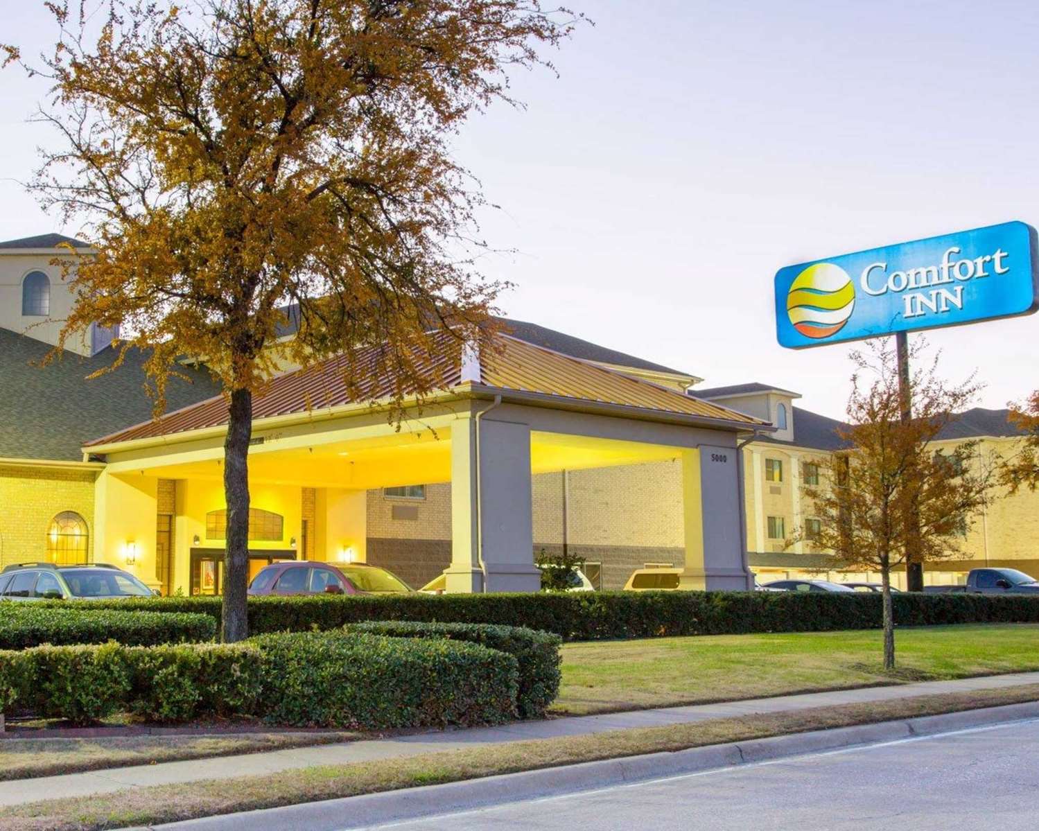 Hotel COMFORT INN DFW AIRPORT NORTH