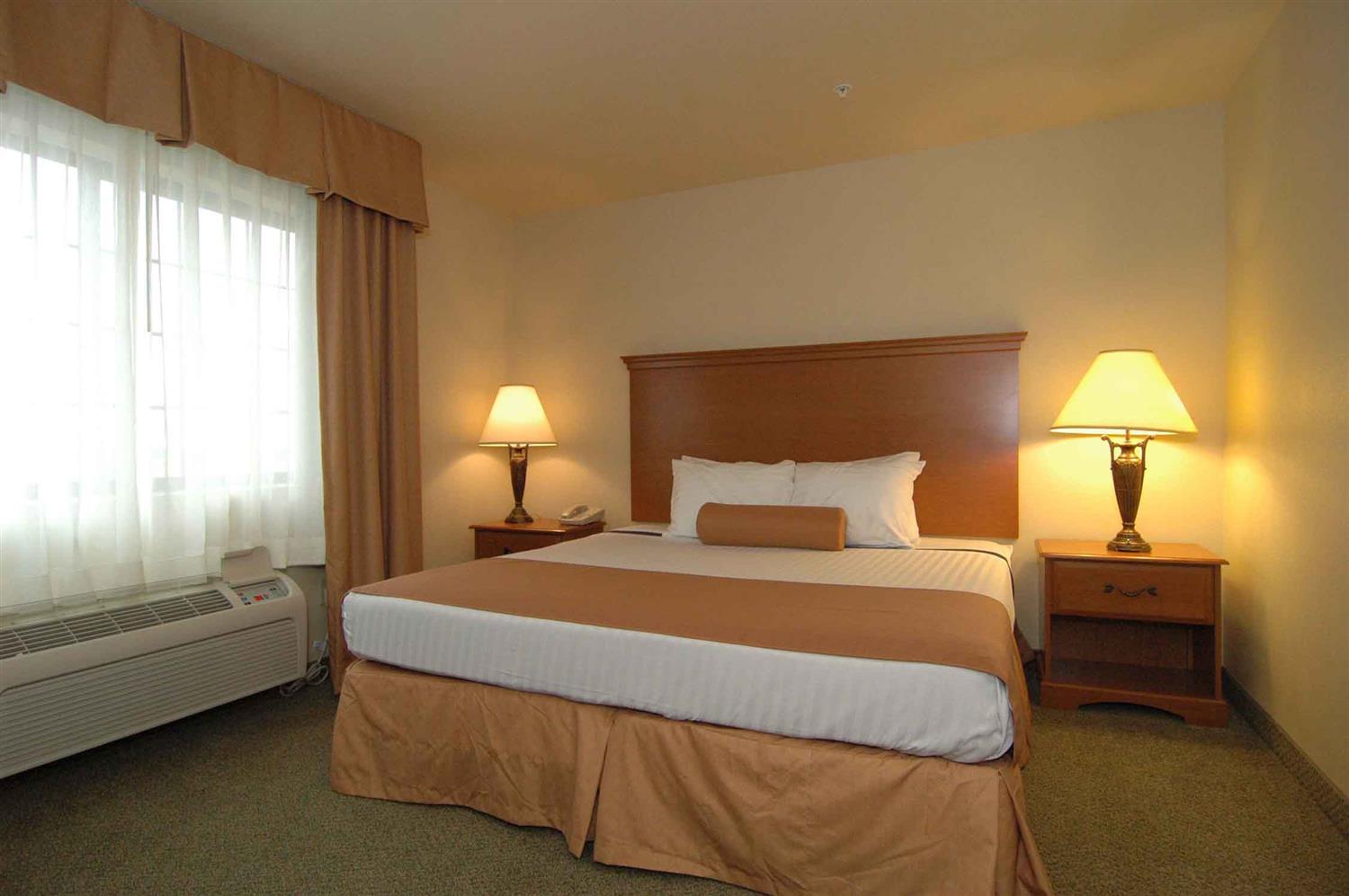 Hotel BEST WESTERN WINDSOR POINTE HOTEL & SUITES-AT&T CENTER