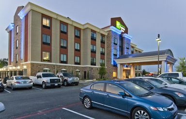Hotel HOLIDAY INN EXPRESS & SUITES SAN ANTONIO SE BY AT&T CENTER