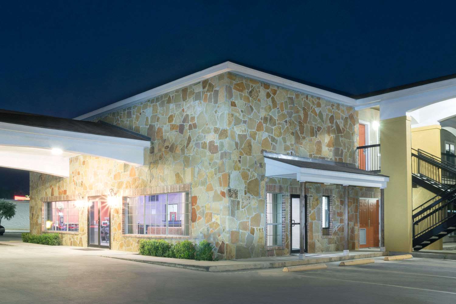 Hotel SUPER 8 SAN ANTONIO NEAR FORT SAM HOUSTON