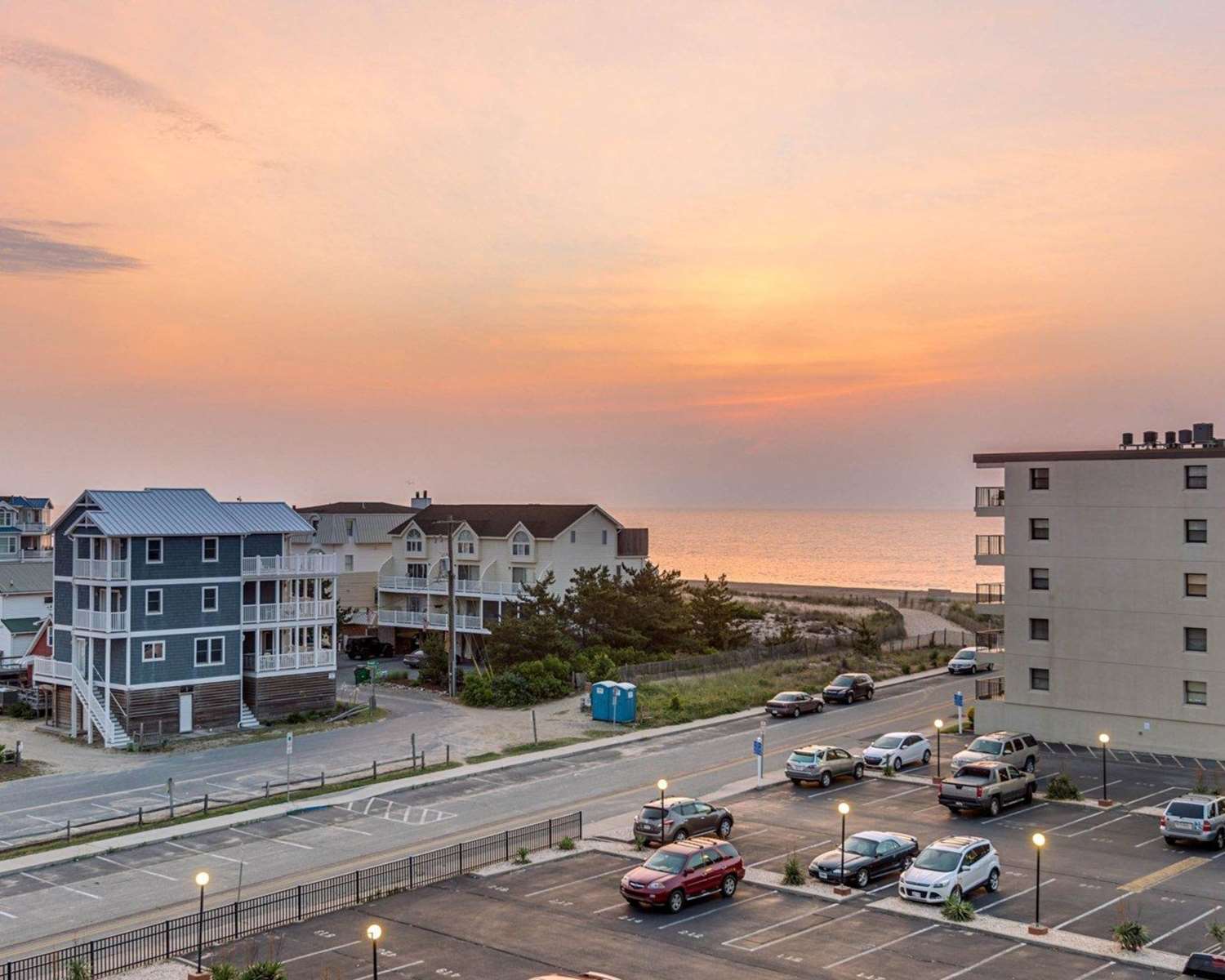 Hotel QUALITY INN AND SUITES OCEANBLOCK