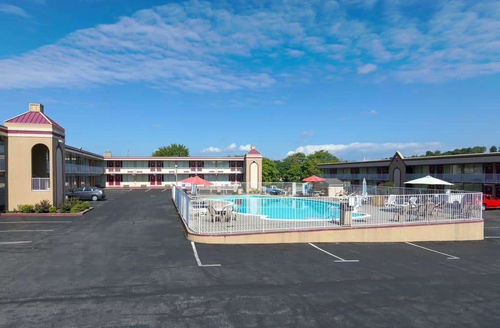Hotel TRAVELODGE BY WYNDHAM LYNCHBURG