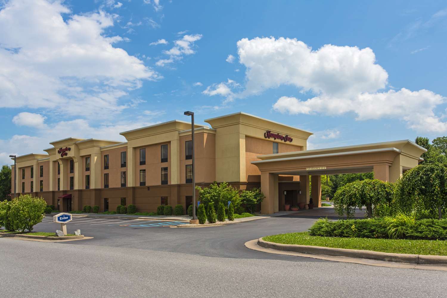 Hotel HAMPTON INN LEWISBURG