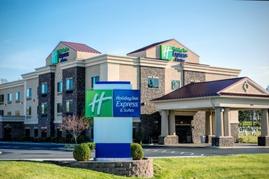 Hotel HOLIDAY INN EXPRESS & SUITES LEWISBURG