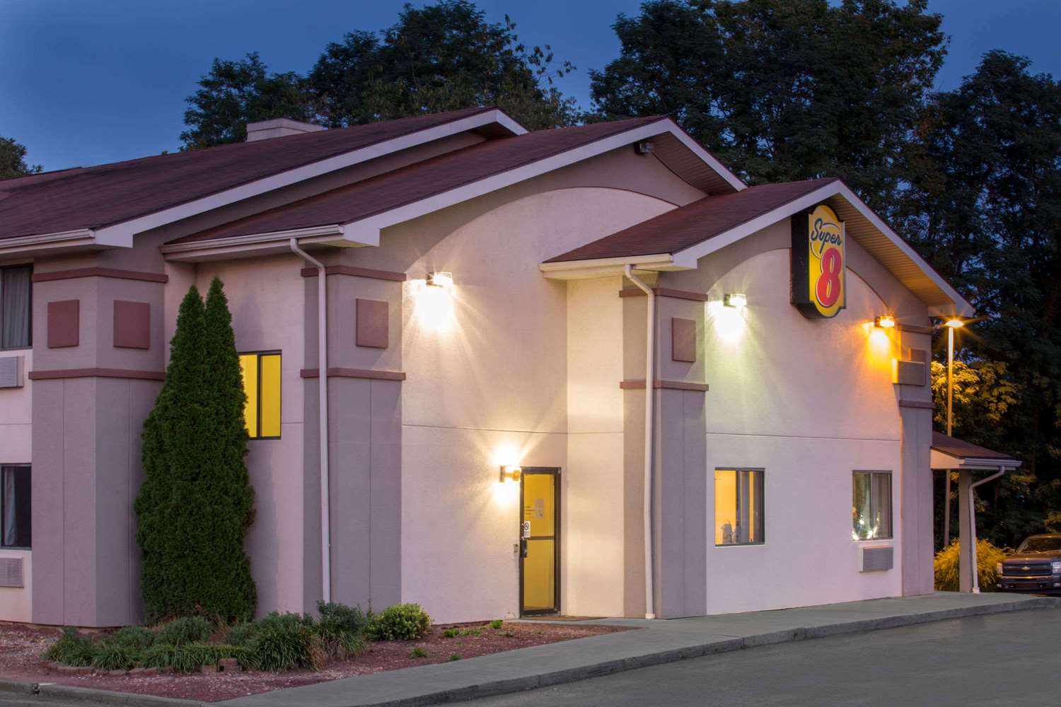 Hotel SUPER 8 BY WYNDHAM, LEWISBURG