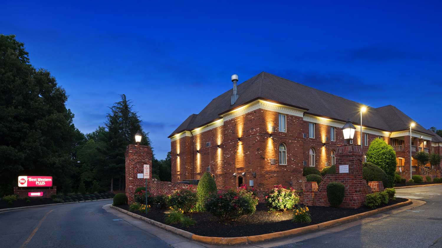 Hotel BEST WESTERN PLUS GOVERNOR'S INN