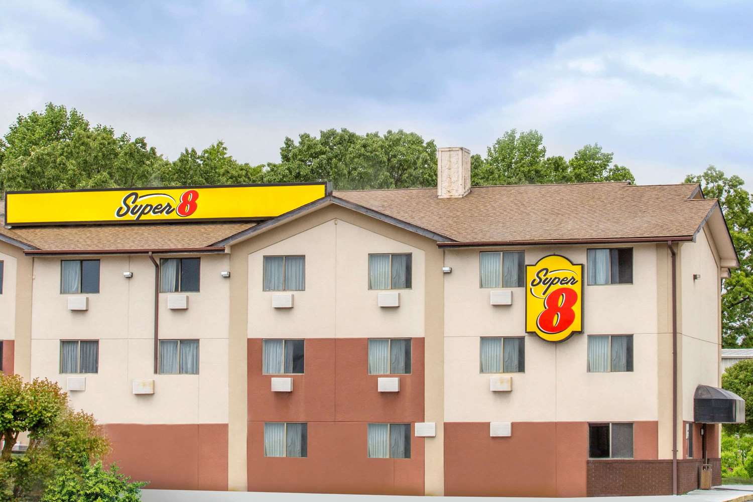 Hotel SUPER 8 CHESTER/RICHMOND AREA