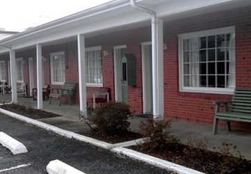 Hotel BASSETT MOTEL
