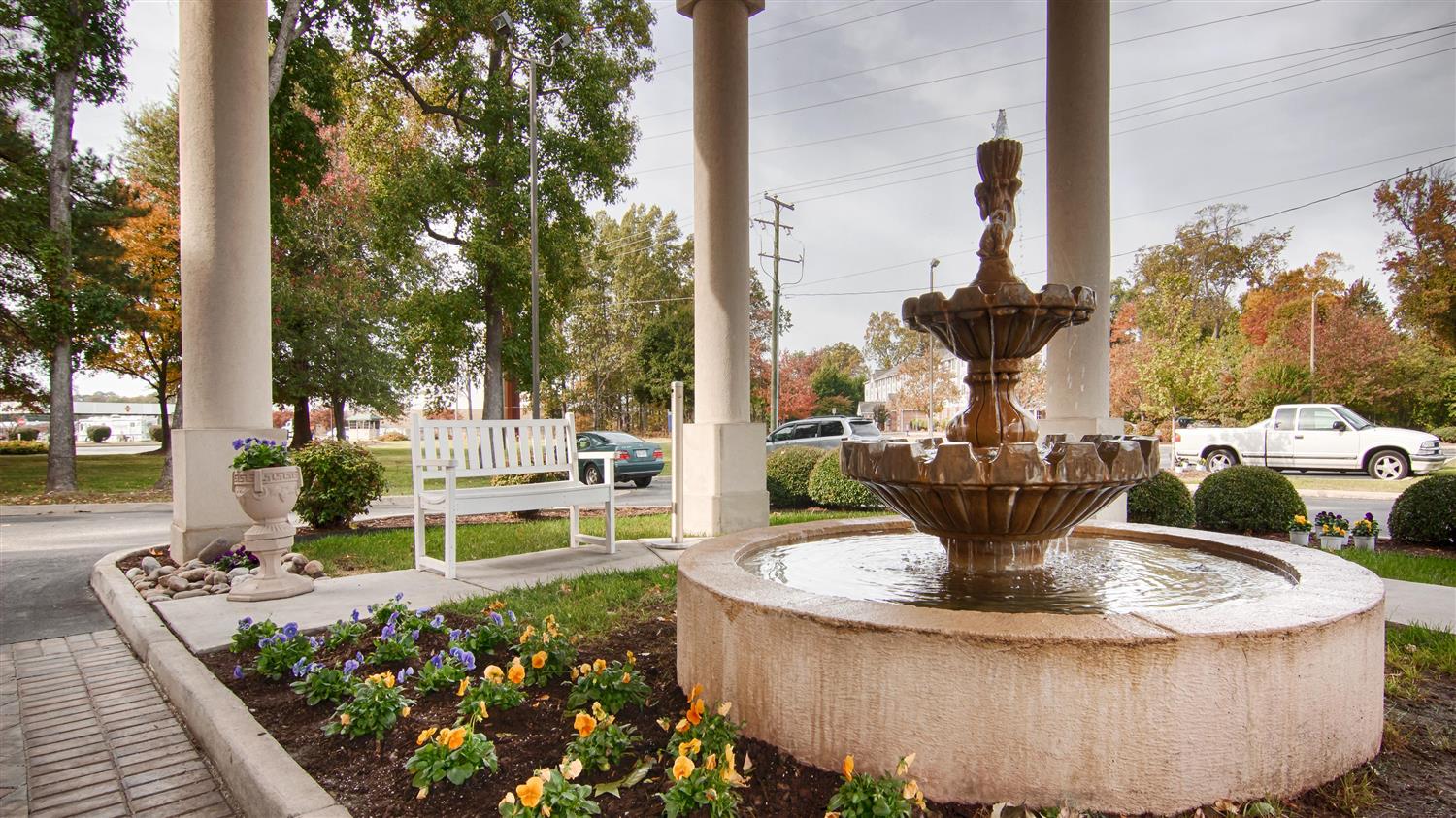 Hotel BEST WESTERN PLUS NEWPORT NEWS INN & SUITES