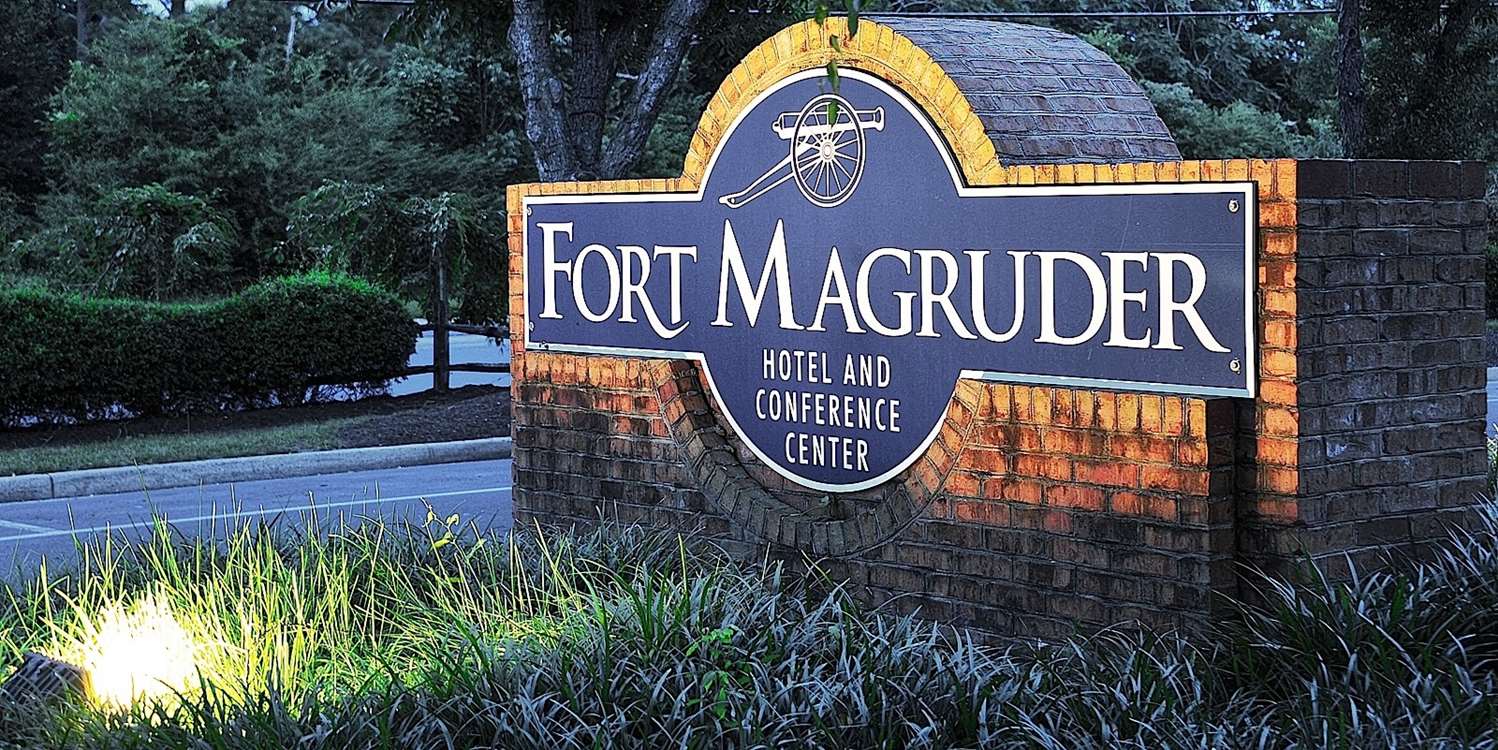 Hotel FORT MAGRUDER HOTEL AND CONFERENCE CENTER