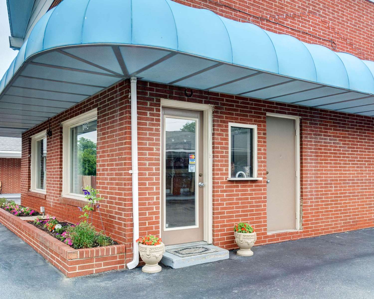 Hotel RODEWAY INN & SUITES