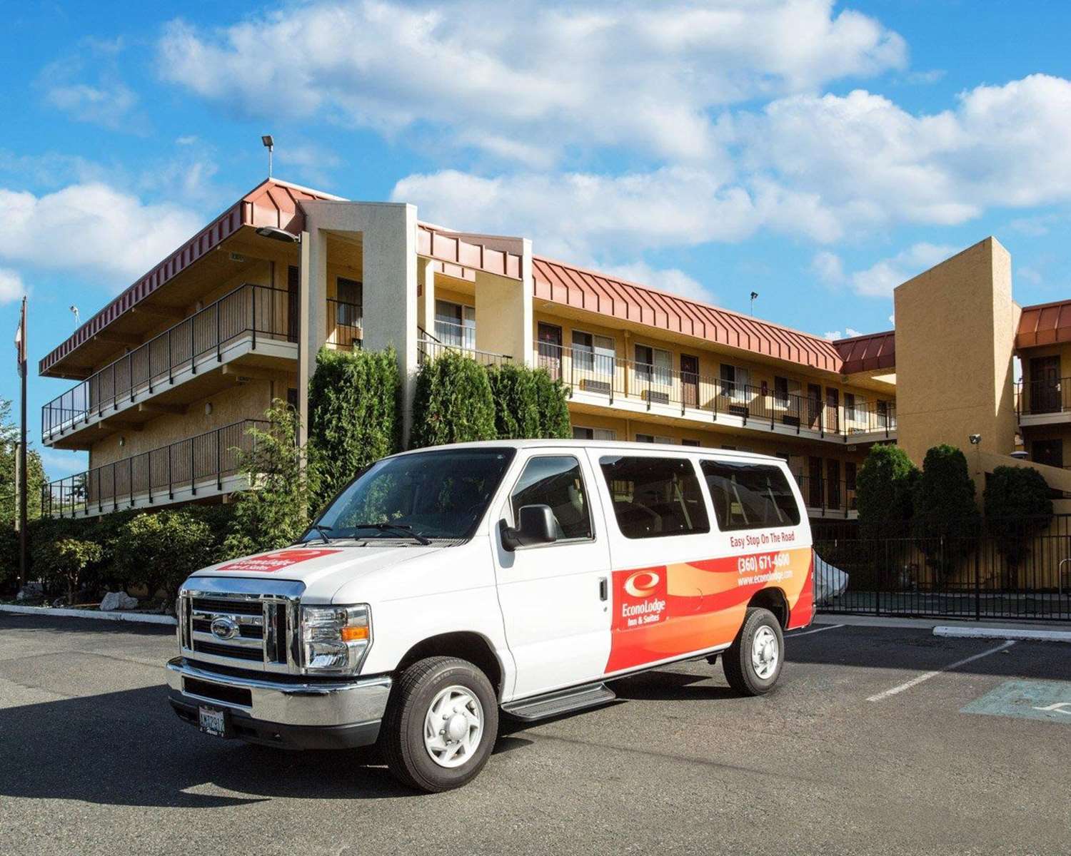 Hotel ECONO LODGE INN & SUITES