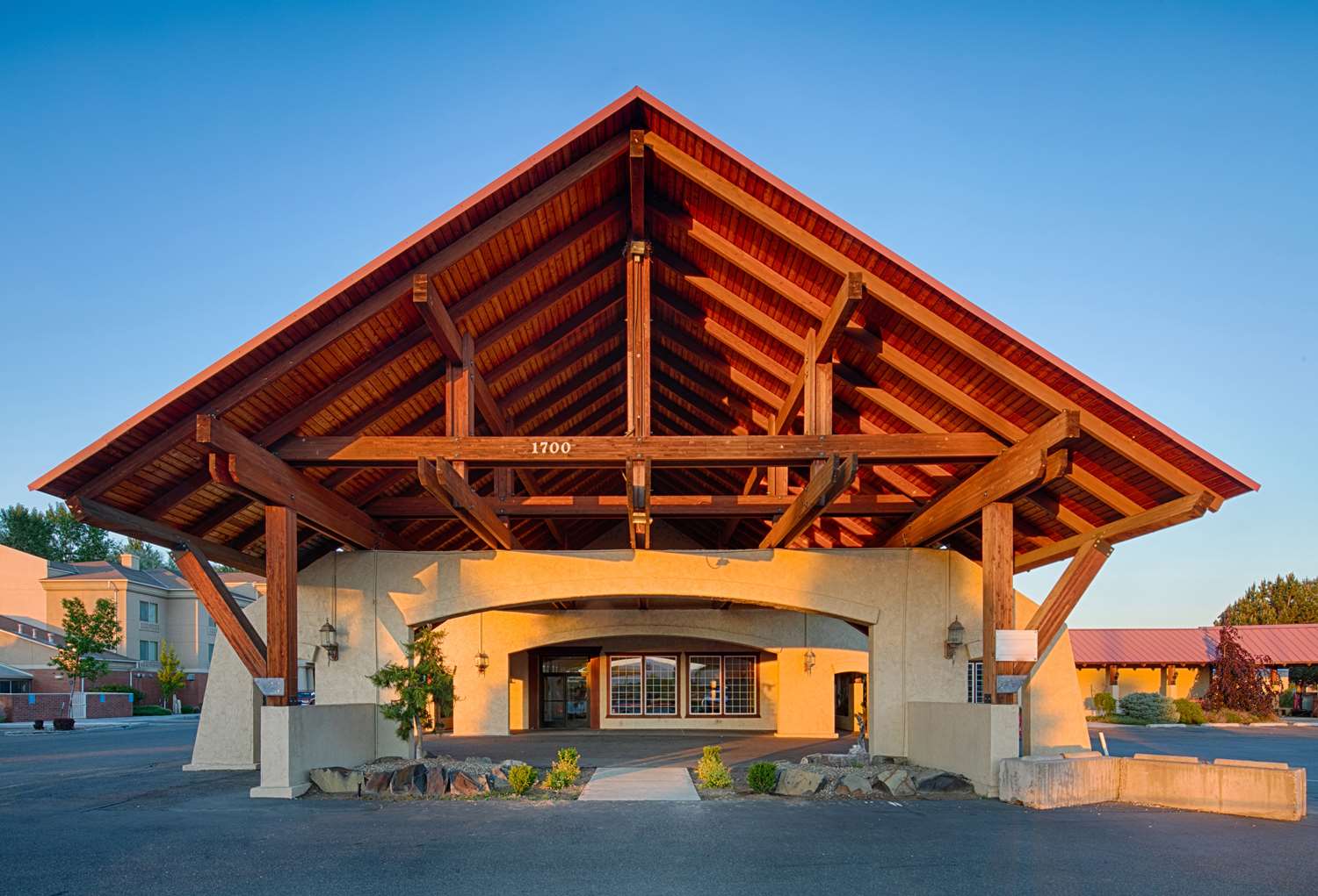 Hotel RED LION HOTEL & CONFERENCE CE