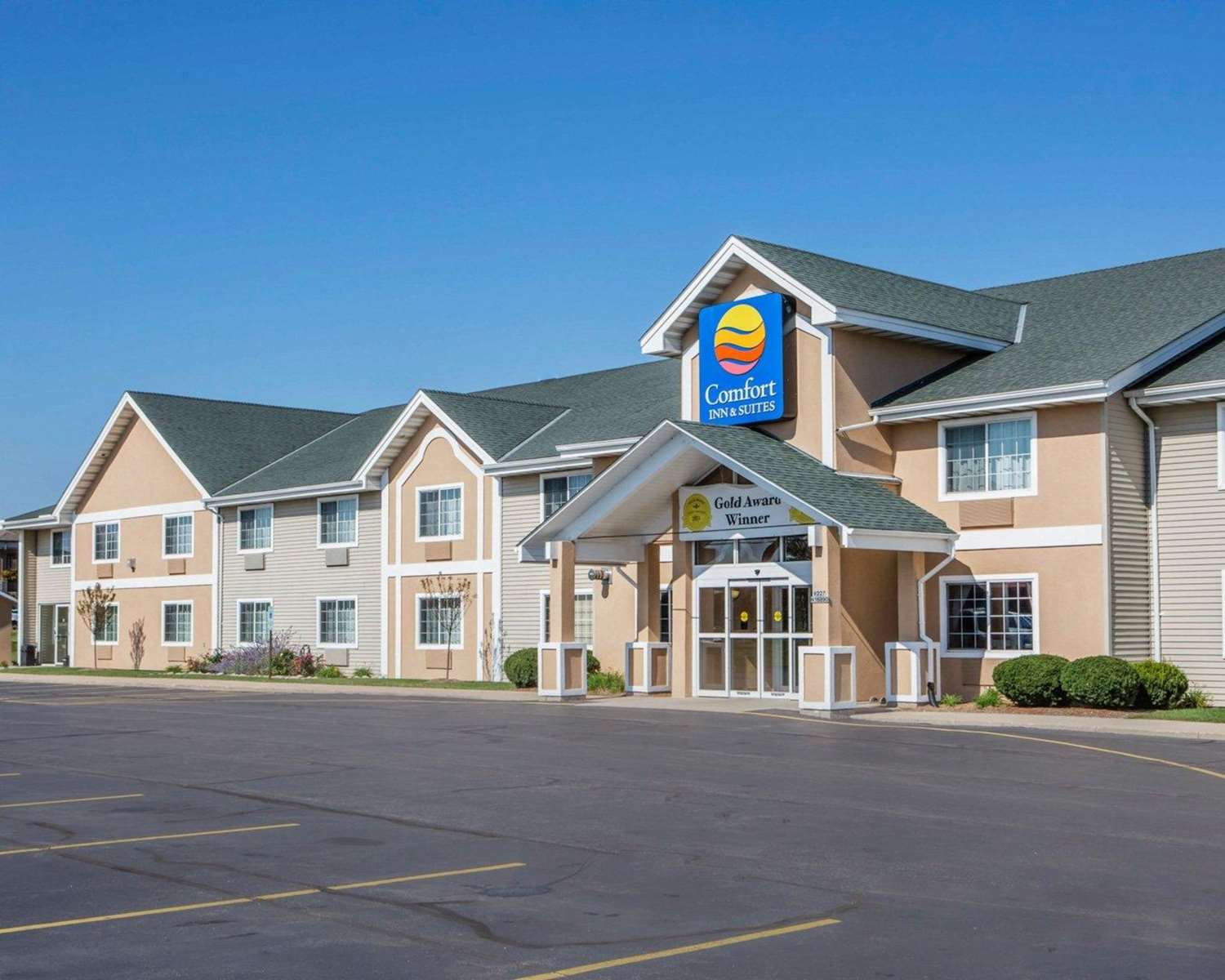 Hotel COMFORT INN & SUITES JACKSON - WEST BEND