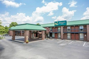 Hotel QUALITY INN HARTSVILLE