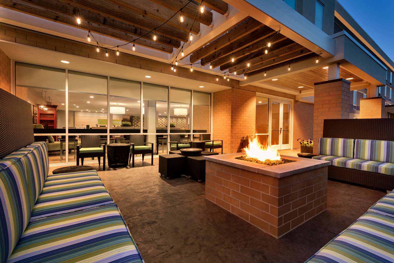 Hotel HOME2 SUITES BY HILTON MENOMONEE FALLS MILWAUKEE
