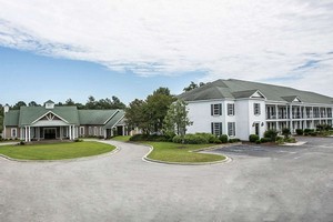 Hotel QUALITY INN & SUITES