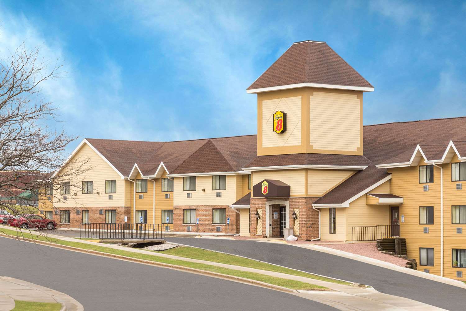Hotel SUPER 8 BY WYNDHAM, WAUKESHA