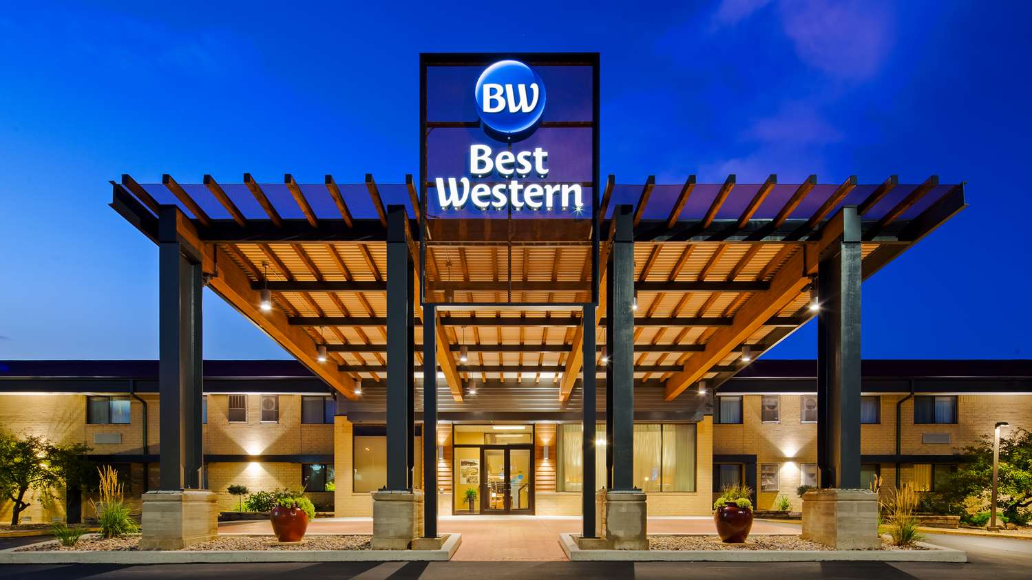 Hotel BEST WESTERN WEST TOWNE SUITES