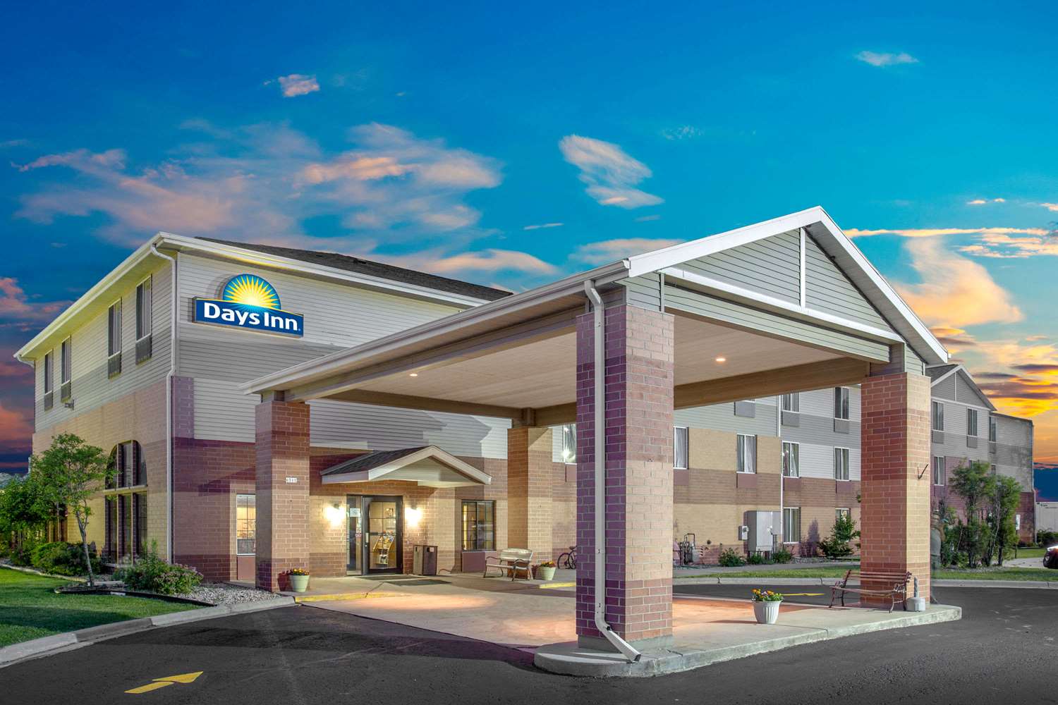 Hotel DAYS INN BY WYNDHAM MADISON NE/WINDSOR