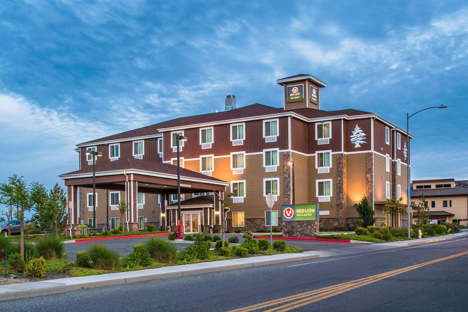 Hotel RED LION INN & SUITES KENNEWIC