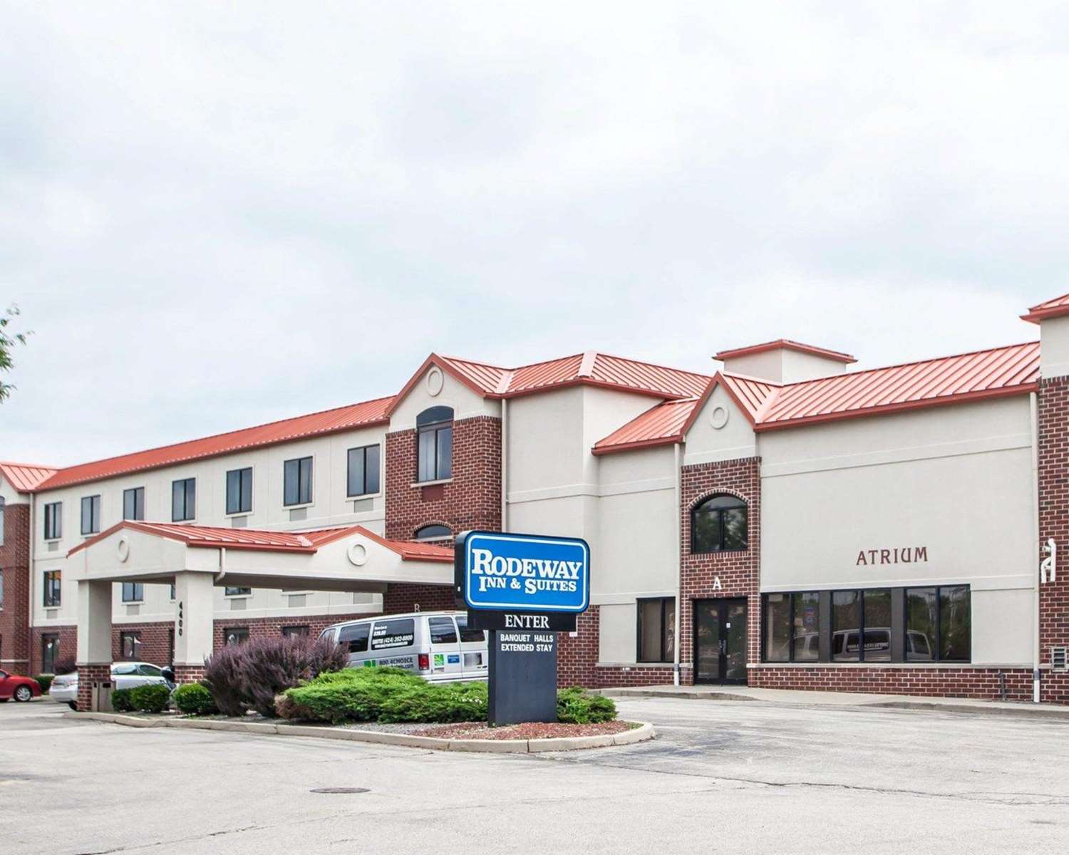 Hotel RODEWAY INN & SUITES MILWAUKEE AIRPORT