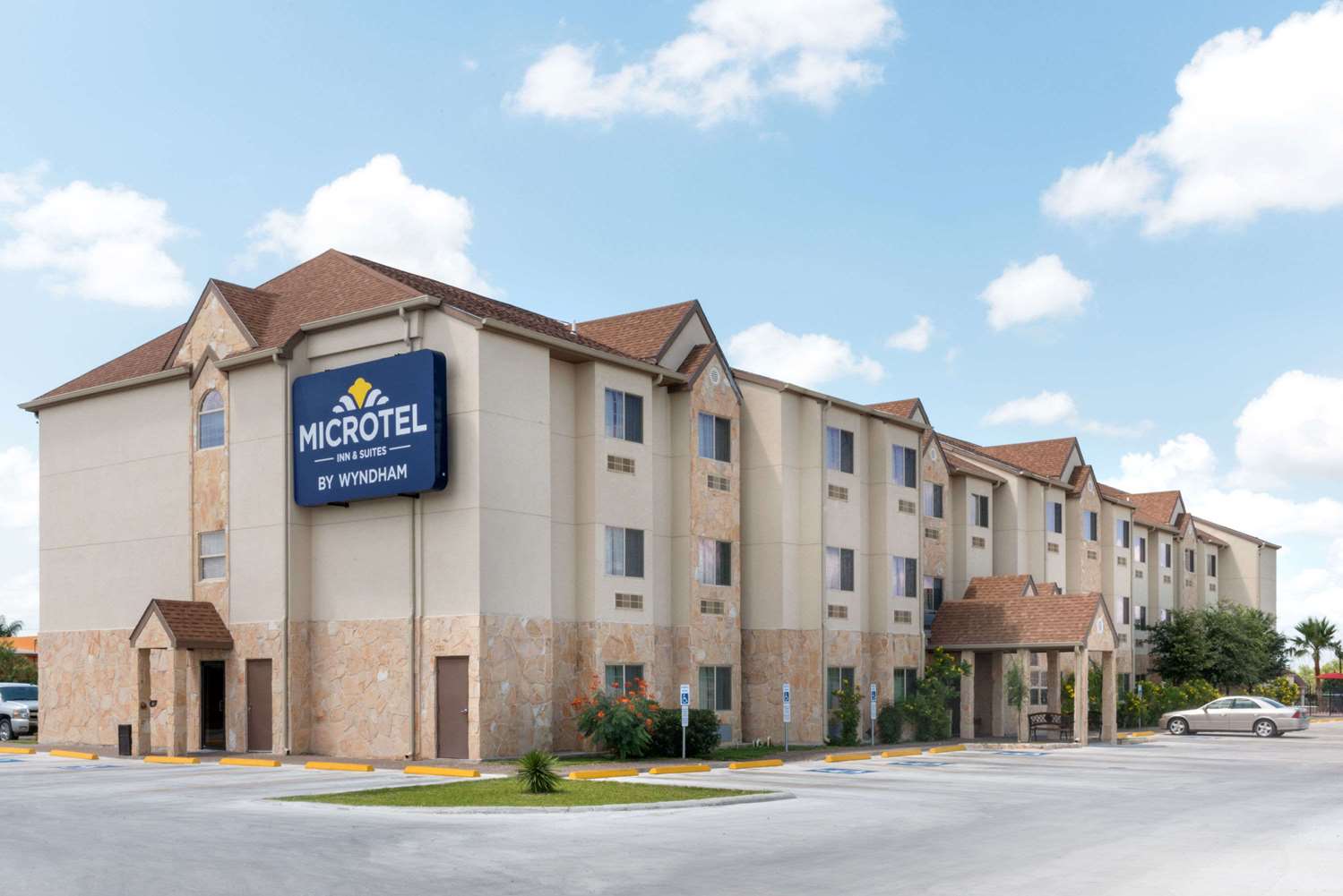 Hotel MICROTEL INN & SUITES BY WYNDHAM EAGLE PASS