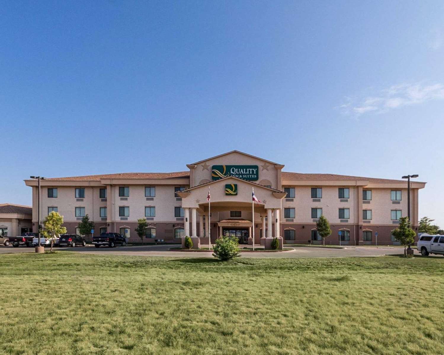 Hotel QUALITY INN & SUITES