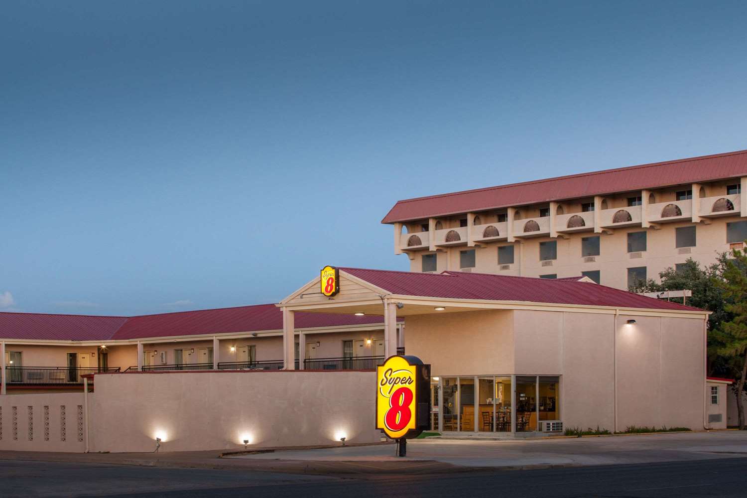 Hotel SUPER 8 BY WYNDHAM LUBBOCK CIVIC CENTER NORTH