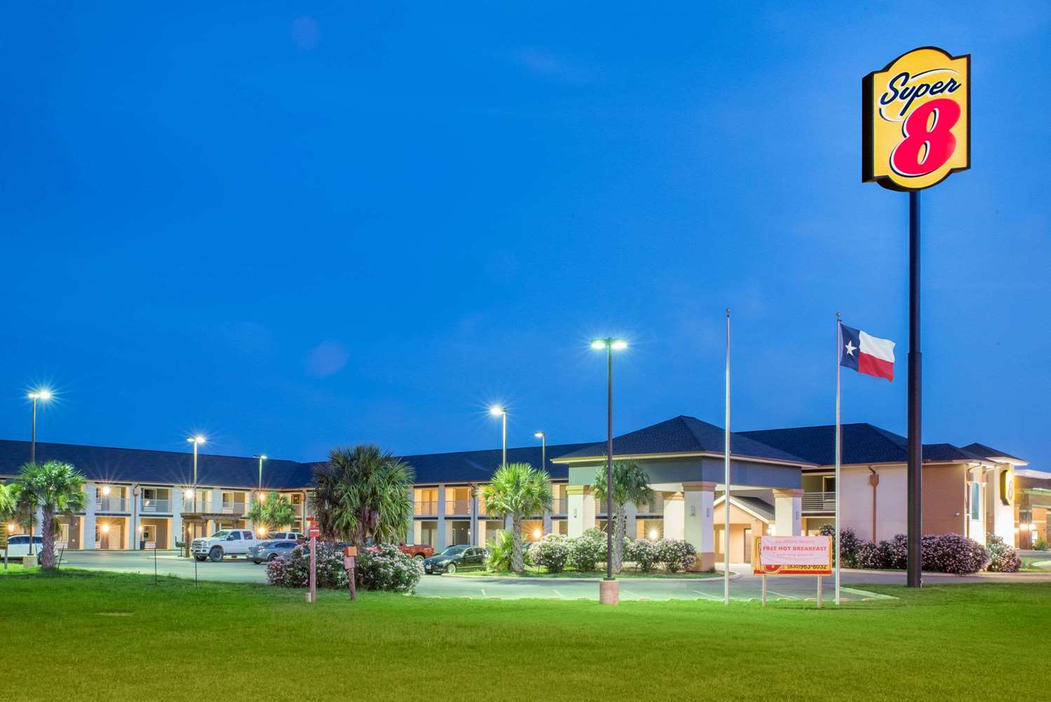 Hotel SUPER 8 DILLEY TX