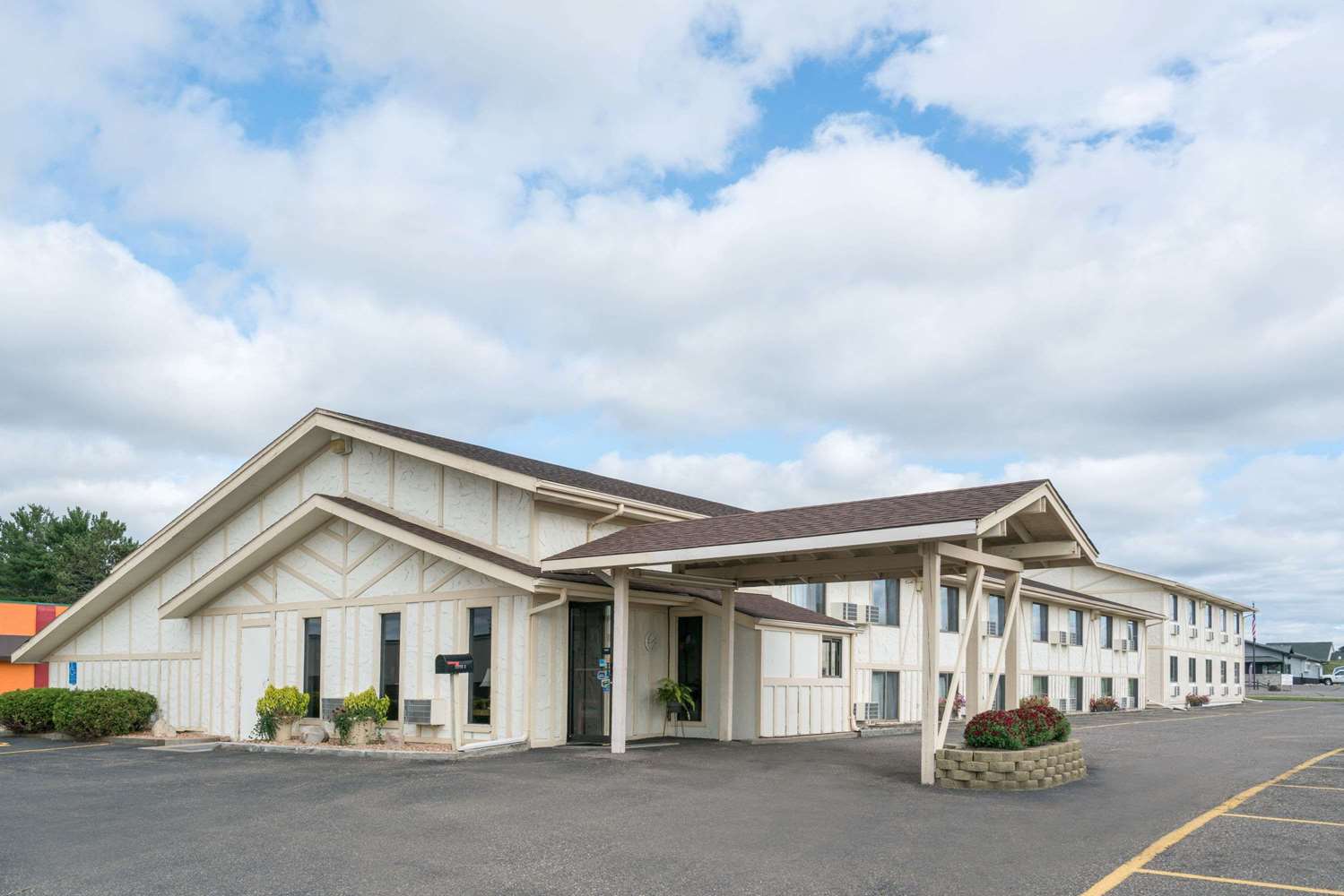 Hotel SUPER 8 BY WYNDHAM LITTLE FALLS
