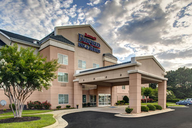 Hotel FAIRFIELD INN & SUITES EMPORIA I-95