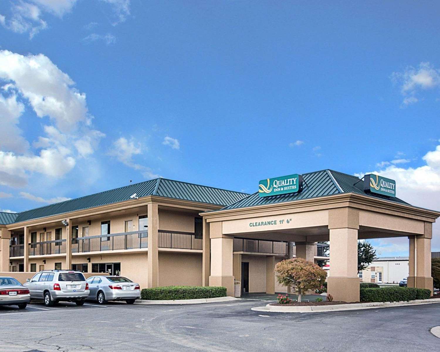 Hotel QUALITY INN & SUITES FRANKLIN