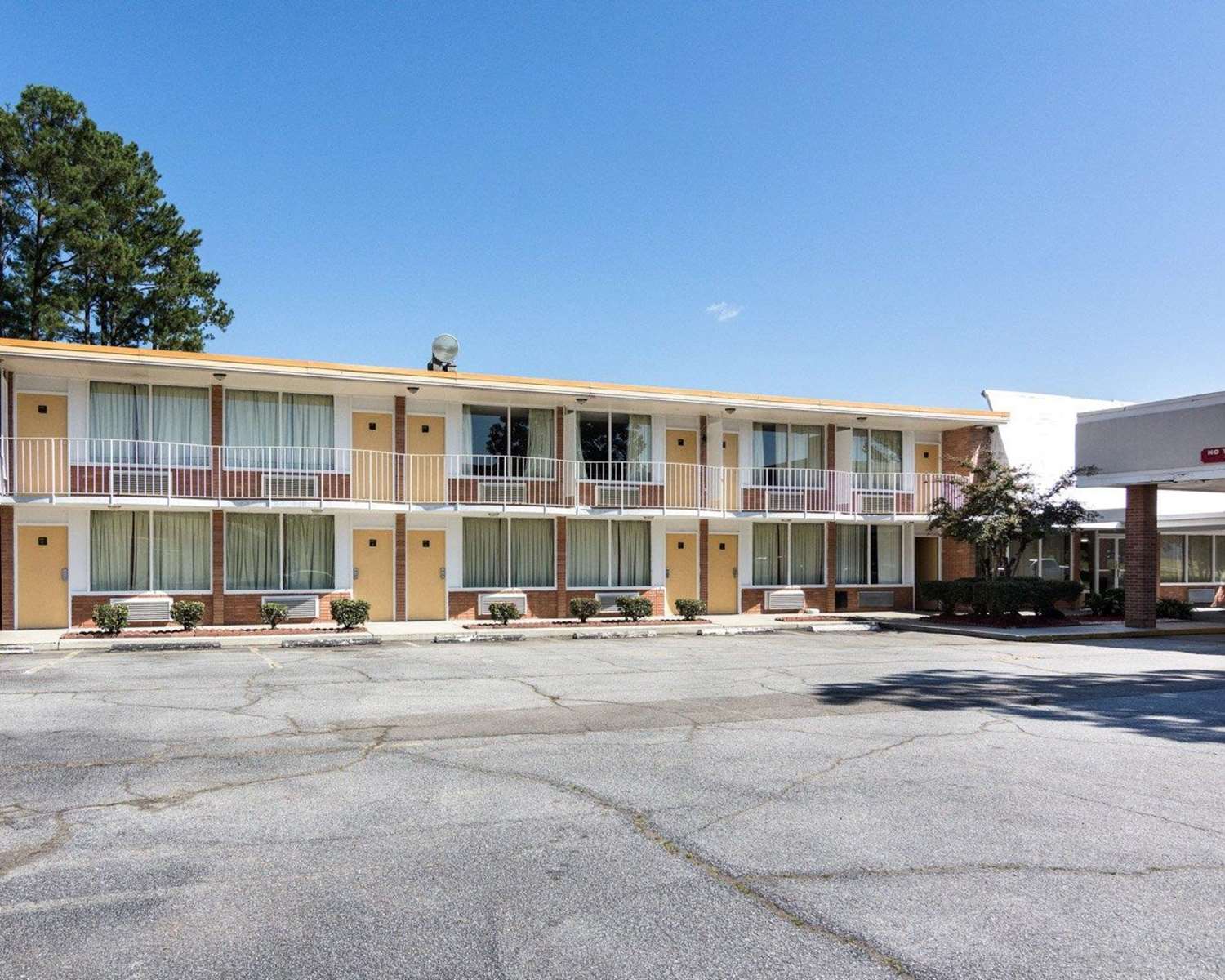 Hotel RODEWAY INN EMPORIA