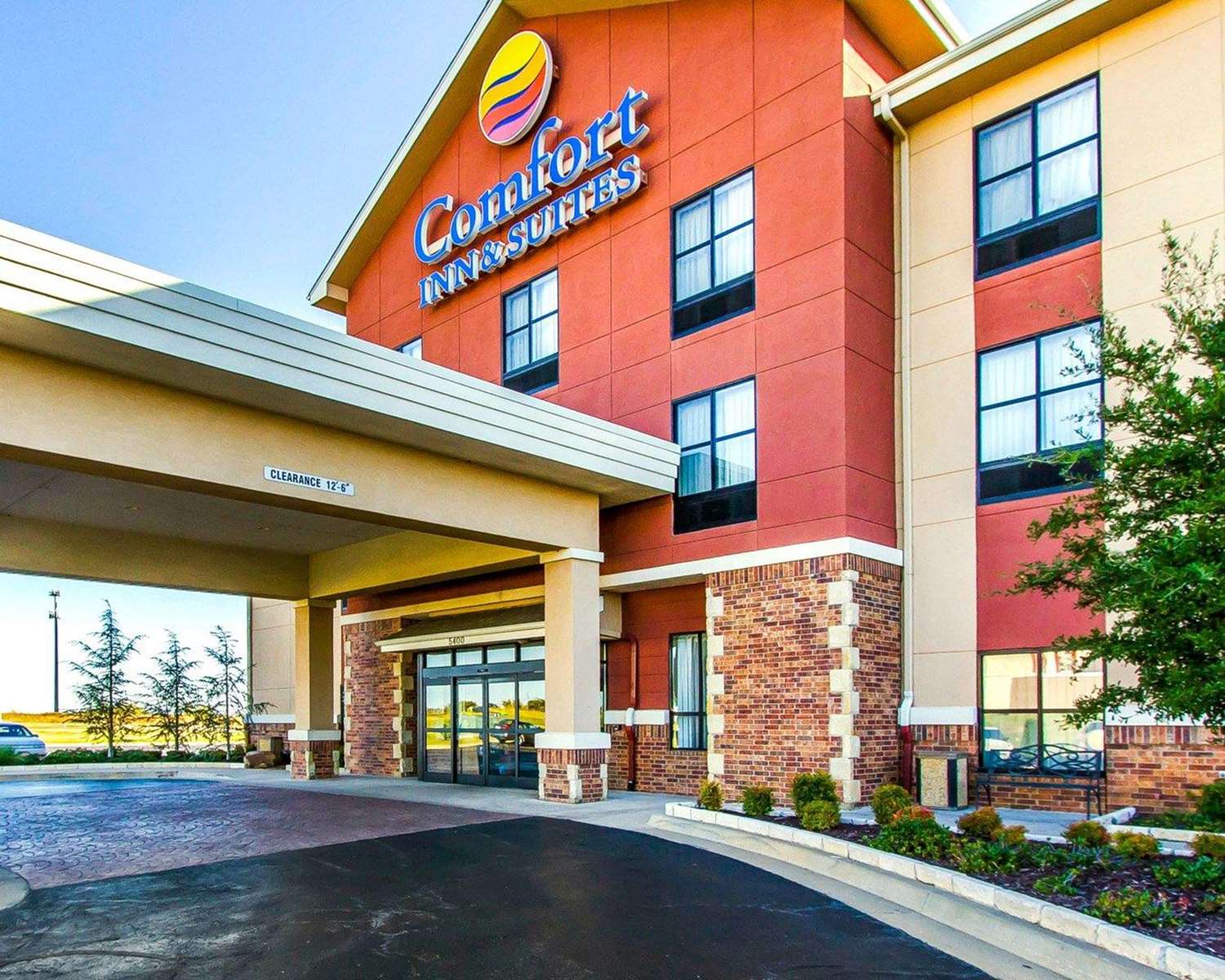 Hotel COMFORT INN & SUITES SHAWNEE