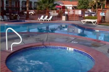 Hotel ST GEORGE INN AND SUITES