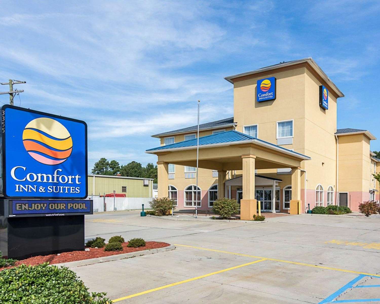 Hotel COMFORT INN & SUITES CHESAPEAKE