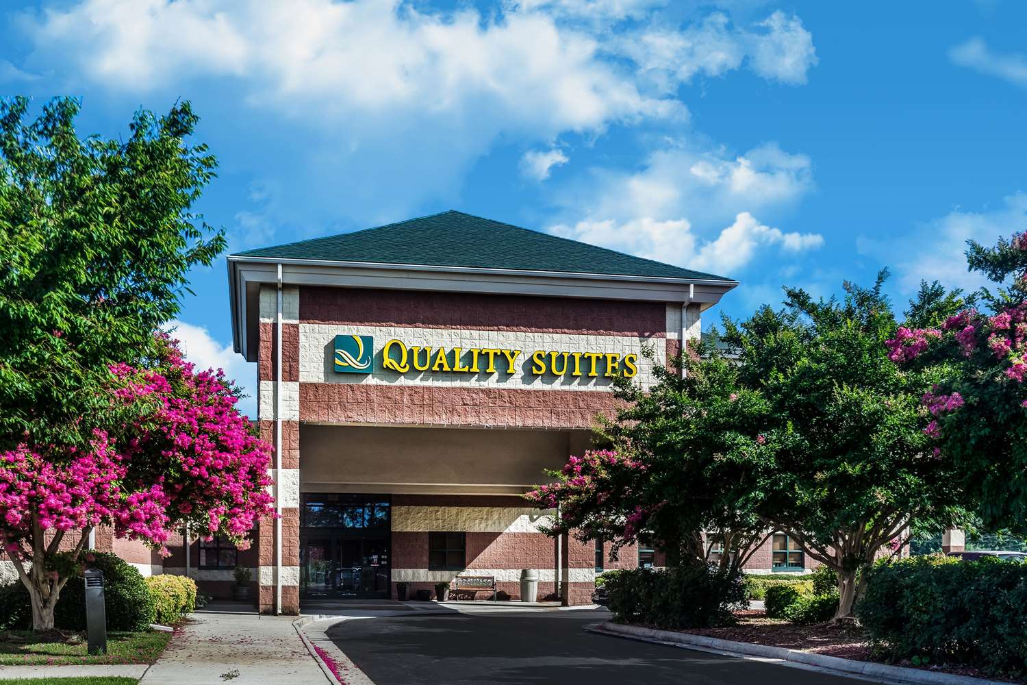 Hotel QUALITY SUITES LAKE WRIGHT - NORFOLK AIRPORT