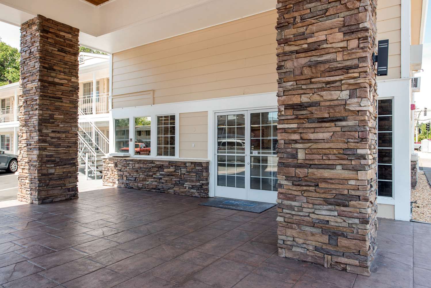 Hotel RODEWAY INN REDDING